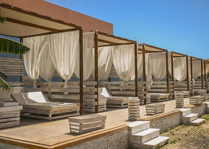 Ajira Bay Marina * Gurdaka